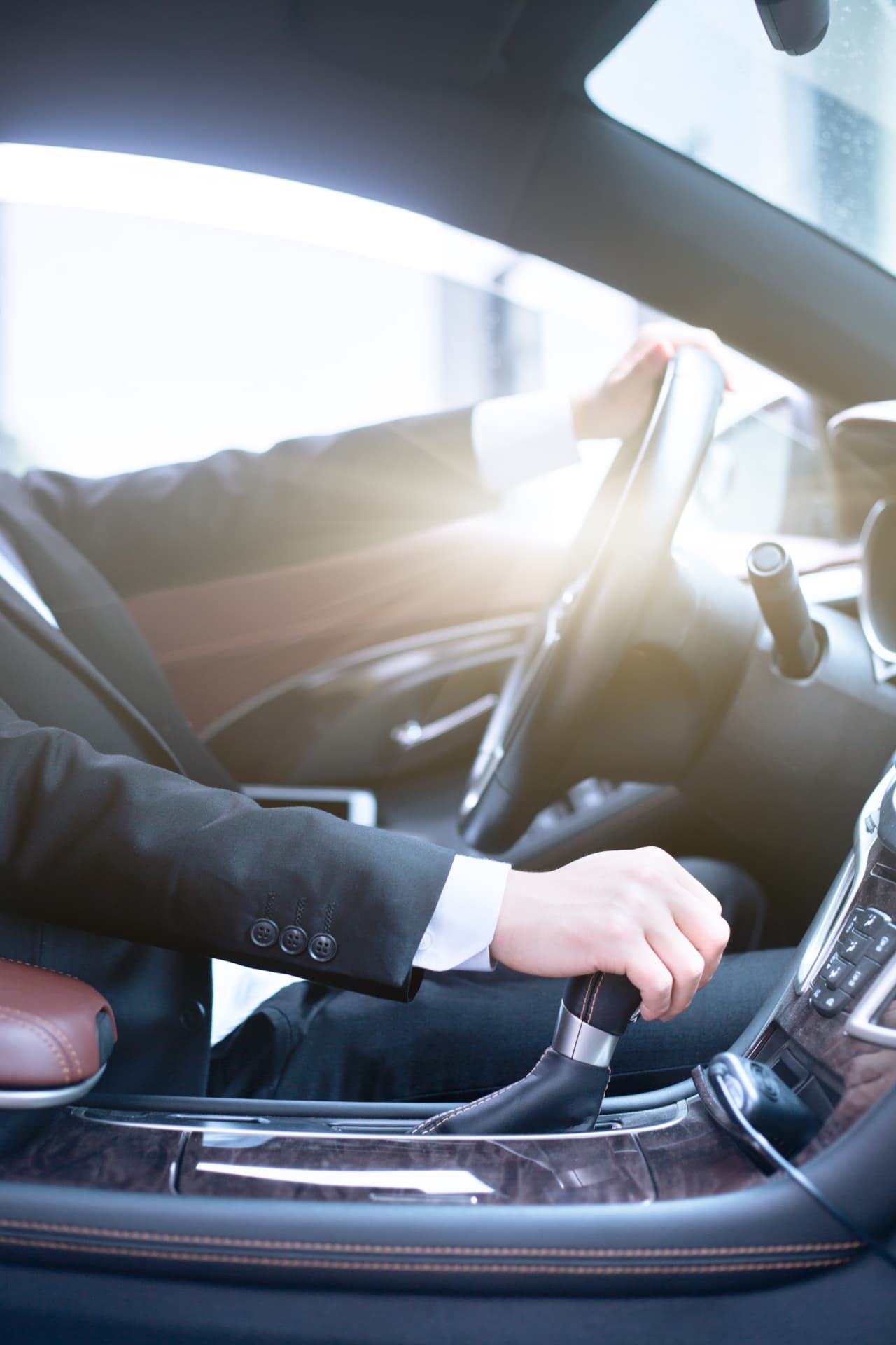 Motorista profissional ao volante